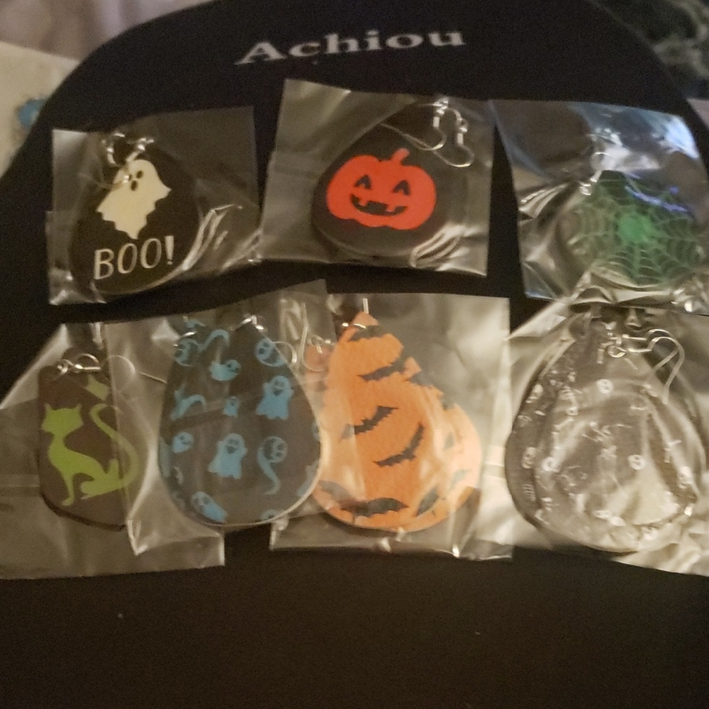 Halloween Themed Earrings Set